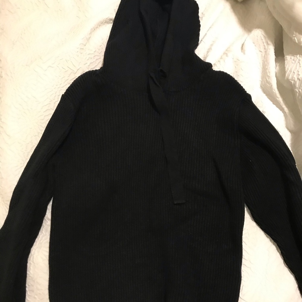 Extra stretchy sweatshirt top